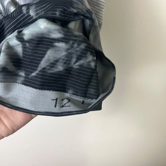 Lululemon Athletic Swiftly Tech Short Sleeve Shirt 2.0 Tie Dye Grey Size 12 - Picture 7 of 7